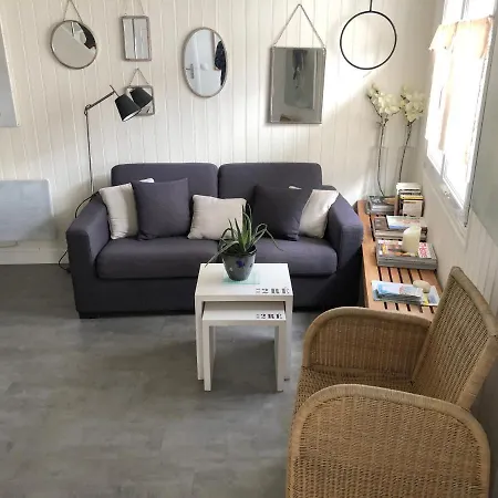 Holiday home Maison Bien-etre Plein Coeur De La Flotte